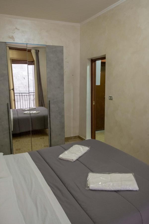 Casa Vacanza Russo Enzo Napoli Bagian luar foto