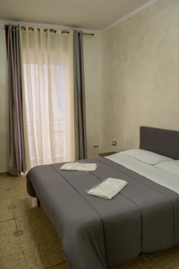 Casa Vacanza Russo Enzo Napoli Bagian luar foto