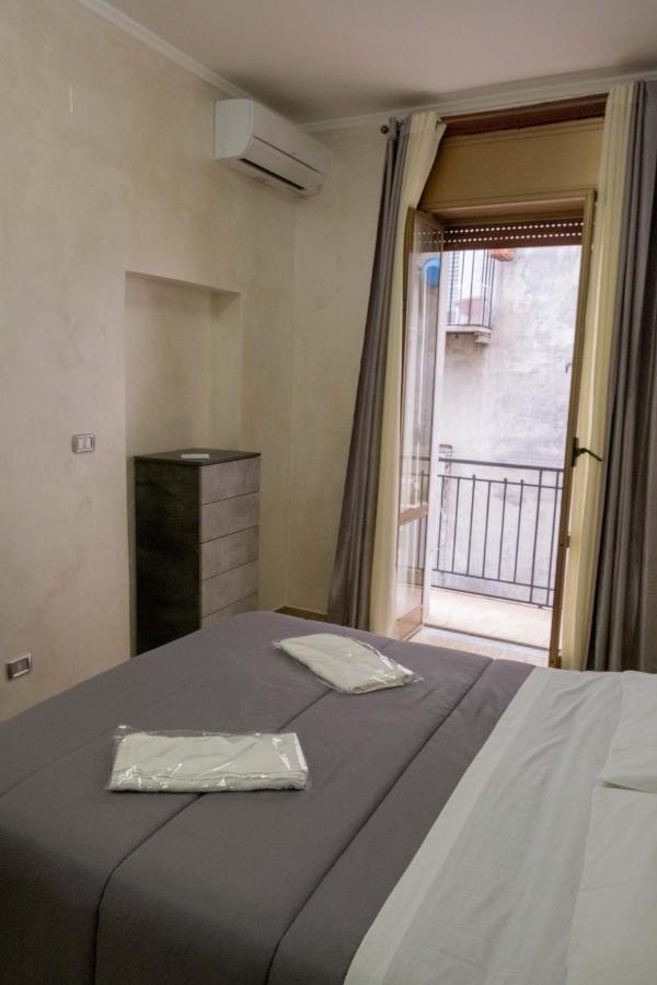 Casa Vacanza Russo Enzo Napoli Bagian luar foto